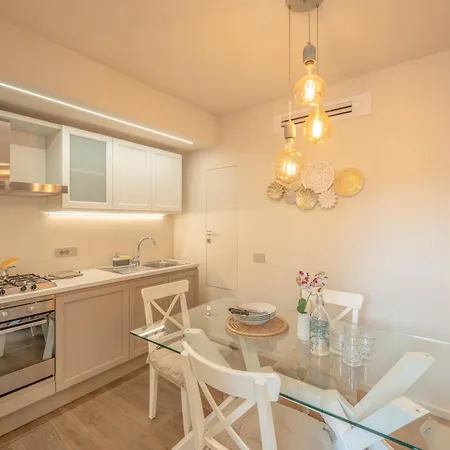 Luxury Duplex - Heart Of - Italywego Apartamento